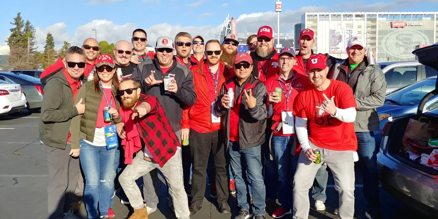 A big group of Utah fans tailgating outside Levi’s Stadium